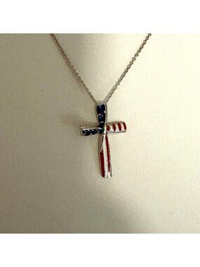 Patriotic American Flag Cross Pendant Necklace Silver Tone Chain Religious